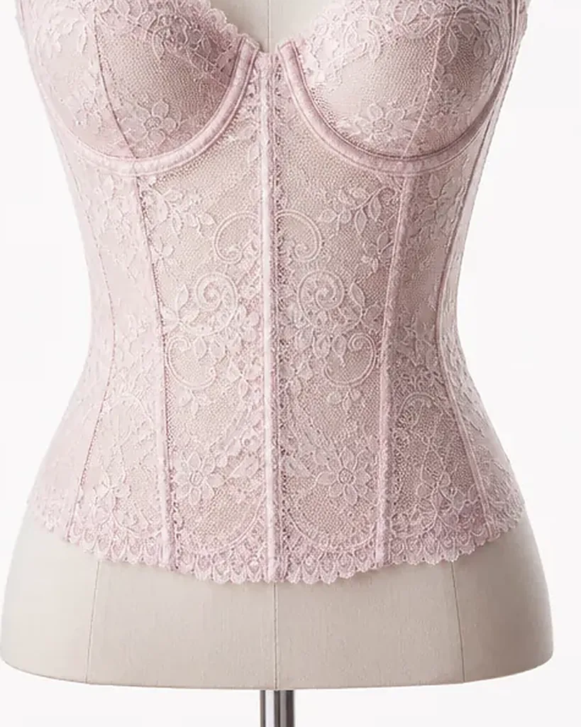 Second detail of the Bustier Diva Lace Bustier: edges, seams and finish
