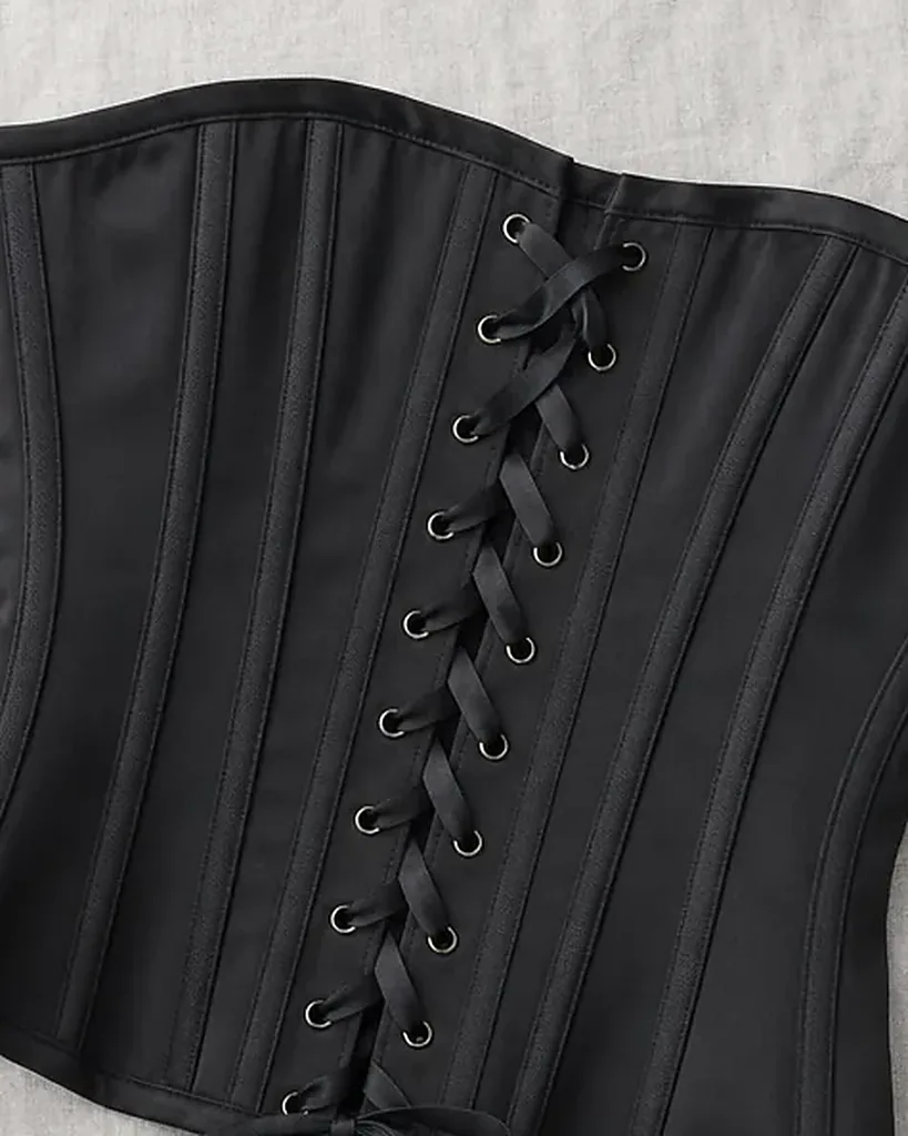 Close detail of the satin on the Corsetto Vita Underbust Corset