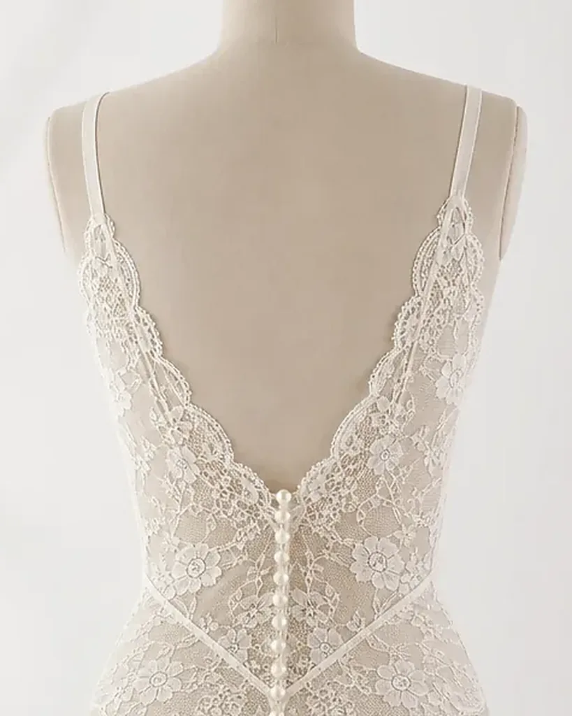 Close detail of the lace on the Luna di Miele Bridal Bodysuit