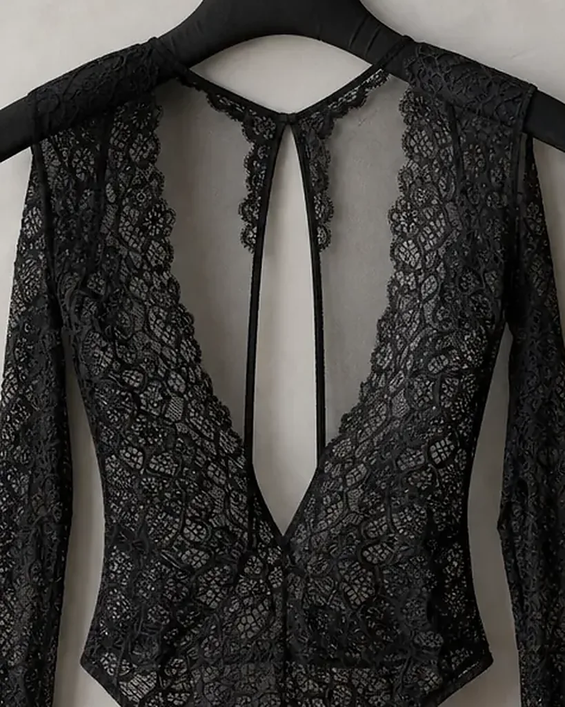 Close detail of the lace on the Pizzo Infinito Lace Bodysuit