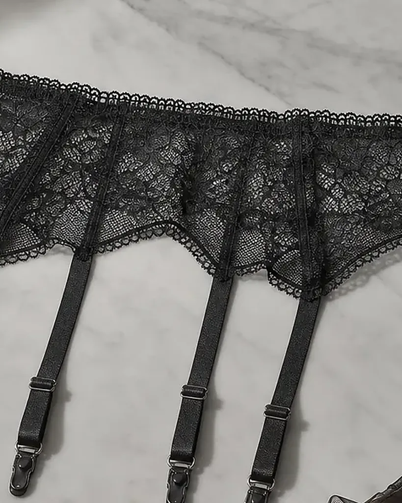 Close detail of the lace on the Reggicalze Duchessa Lace Garter Belt
